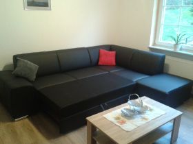 Wohnzimmer Schlafcouch.jpg